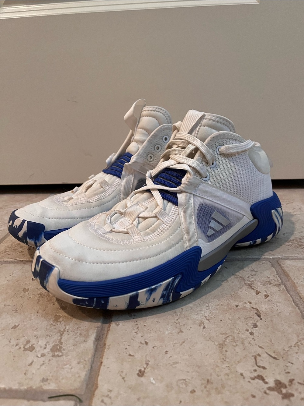 Womens Adidas basketball sneakers size 8.5
